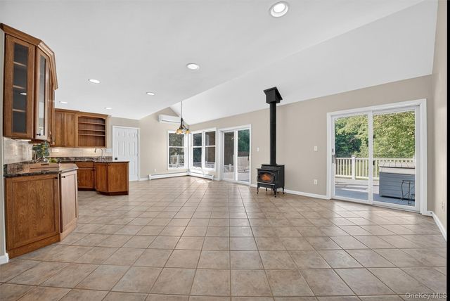 172 Shields Road, Red Hook, NY 12571