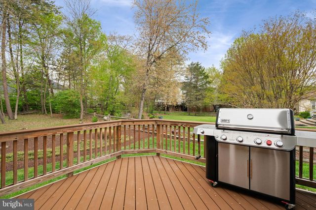 6474 GRISTMILL SQUARE LN, Centreville, VA 20120