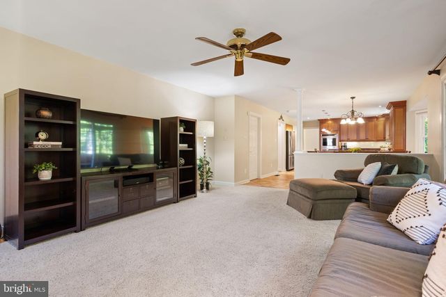 6474 GRISTMILL SQUARE LN, Centreville, VA 20120