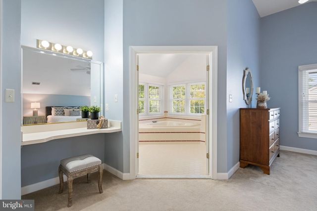 6474 GRISTMILL SQUARE LN, Centreville, VA 20120