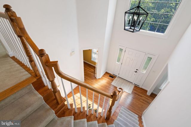 6474 GRISTMILL SQUARE LN, Centreville, VA 20120