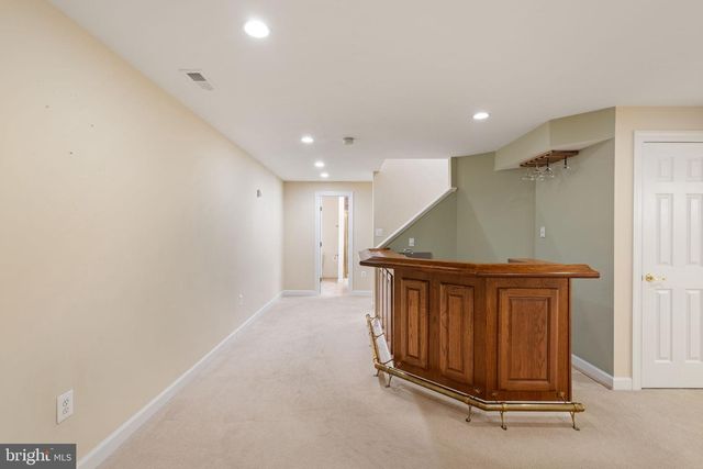 6474 GRISTMILL SQUARE LN, Centreville, VA 20120