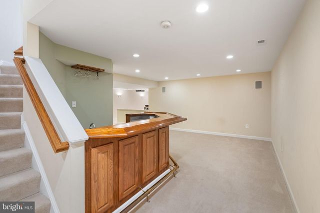 6474 GRISTMILL SQUARE LN, Centreville, VA 20120