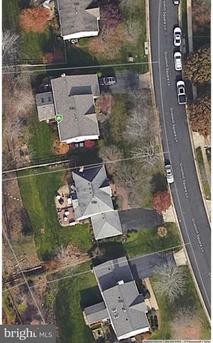 6474 GRISTMILL SQUARE LN, Centreville, VA 20120