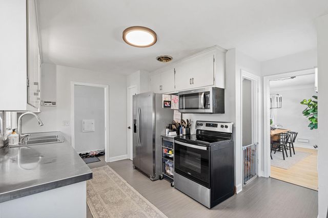2554 Xenwood Avenue S, Saint Louis Park, MN 55416