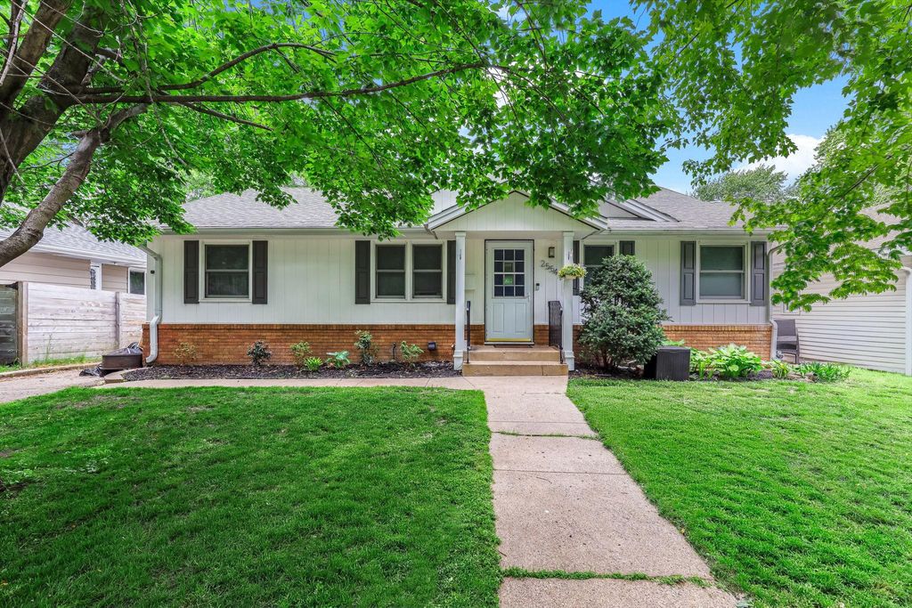 2554 Xenwood Avenue S, Saint Louis Park, MN 55416