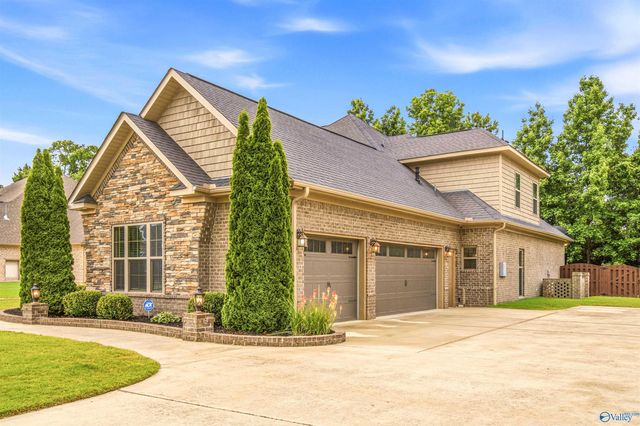 120 Huntsmen Lane, Harvest, AL 35749