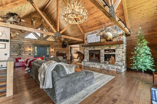 10859 SW Price Road, Lathrop, MO 64465