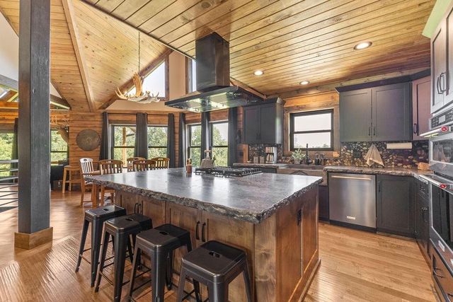 10859 SW Price Road, Lathrop, MO 64465