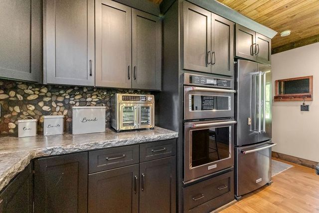 10859 SW Price Road, Lathrop, MO 64465