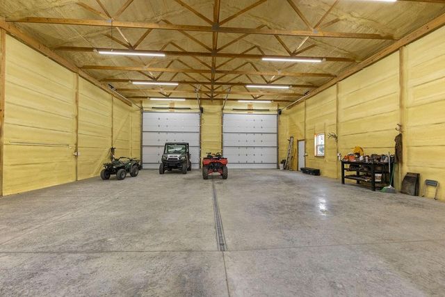 10859 SW Price Road, Lathrop, MO 64465