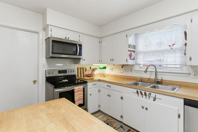 1113 Windsor Dr., Hattiesburg, MS 39402