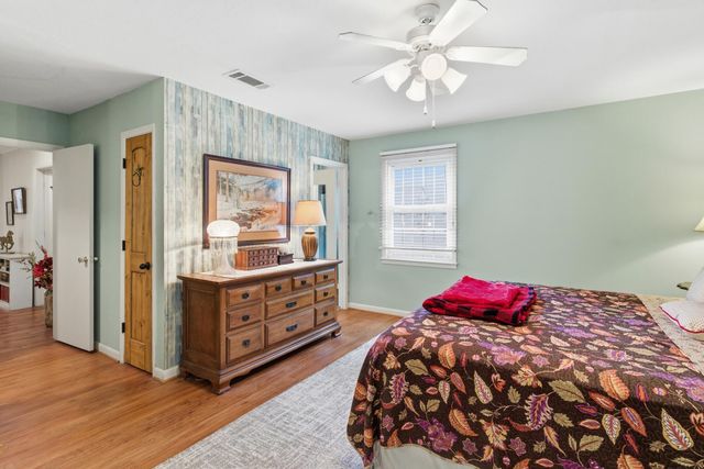 1113 Windsor Dr., Hattiesburg, MS 39402