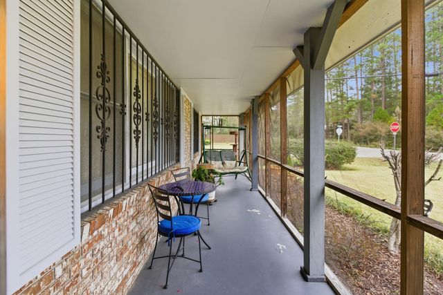 1113 Windsor Dr., Hattiesburg, MS 39402