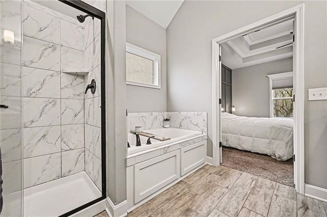 1032 E 14th Street, Kearney, MO 64060