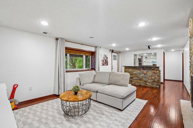 17425 Java Court N, Lakeville, MN 55044