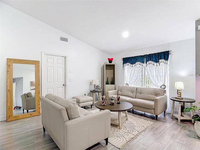 3441 JADE LANE, Mulberry, FL 33860