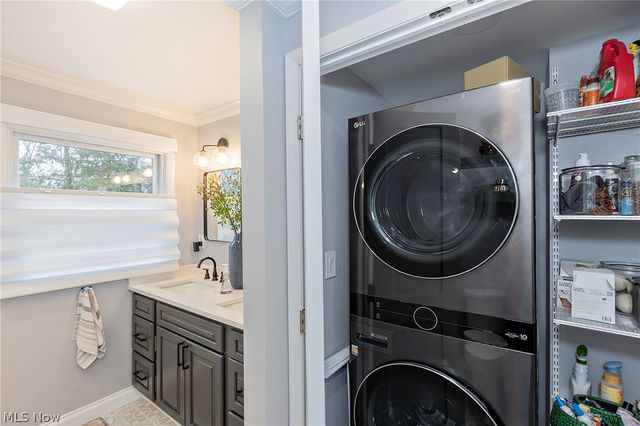 20 Kenton Road, Chagrin Falls, OH 44022