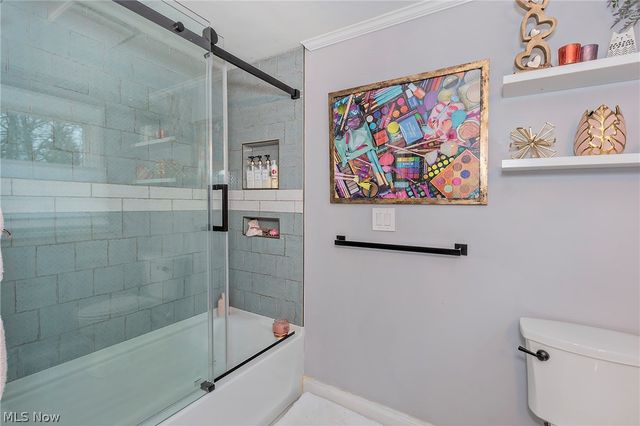 20 Kenton Road, Chagrin Falls, OH 44022