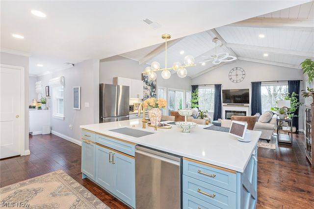 20 Kenton Road, Chagrin Falls, OH 44022