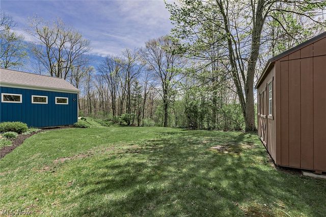 20 Kenton Road, Chagrin Falls, OH 44022