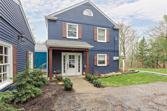 20 Kenton Road, Chagrin Falls, OH 44022