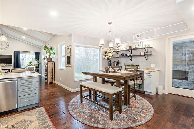 20 Kenton Road, Chagrin Falls, OH 44022