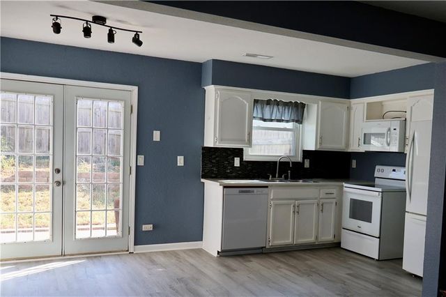 706 Cedar Drive B, Warrensburg, MO 64093