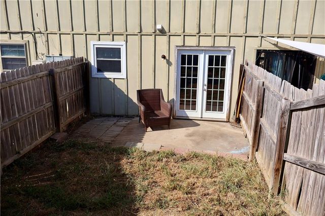 706 Cedar Drive B, Warrensburg, MO 64093