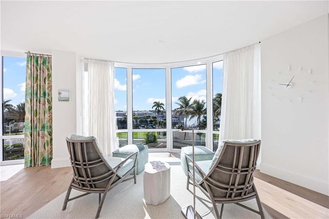 3971 Gulf Shore BLVD N 401, Naples, FL 34103