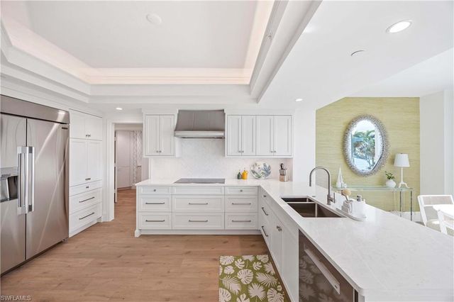 3971 Gulf Shore BLVD N 401, Naples, FL 34103