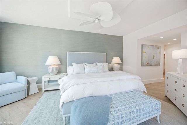 3971 Gulf Shore BLVD N 401, Naples, FL 34103