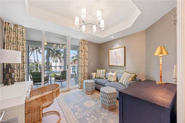 3971 Gulf Shore BLVD N 401, Naples, FL 34103