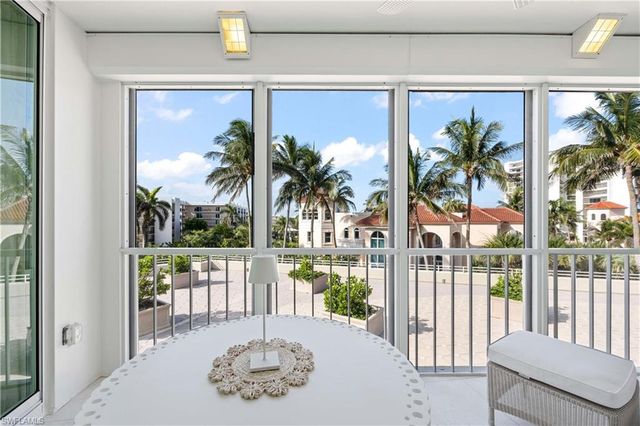 3971 Gulf Shore BLVD N 401, Naples, FL 34103