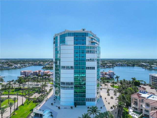 3971 Gulf Shore BLVD N 401, Naples, FL 34103