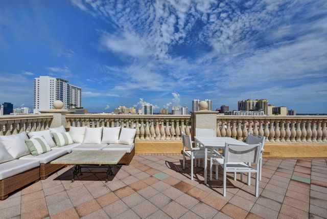 403 S Sapodilla Avenue 502, West Palm Beach, FL 33401