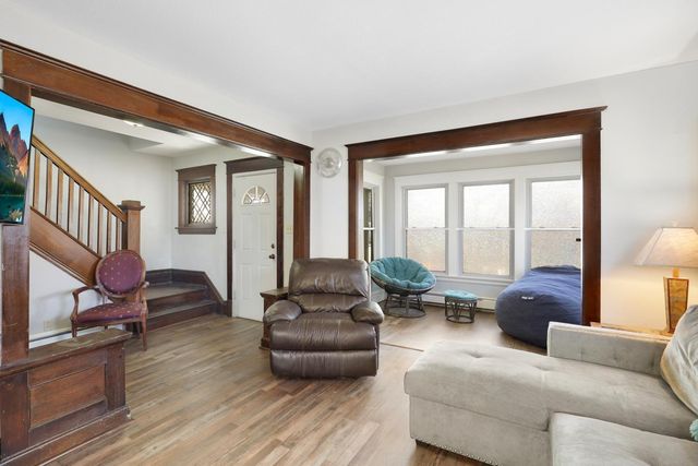 1320 Edgerton Street, Saint Paul, MN 55130