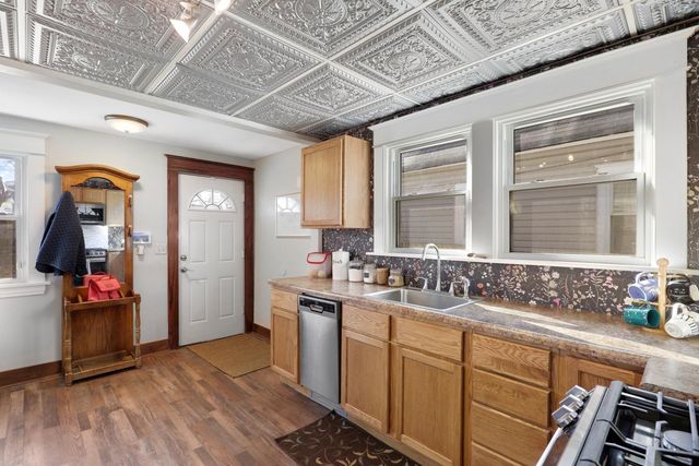 1320 Edgerton Street, Saint Paul, MN 55130