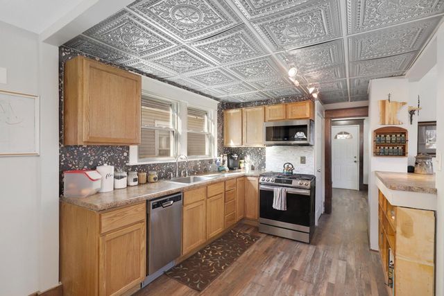 1320 Edgerton Street, Saint Paul, MN 55130