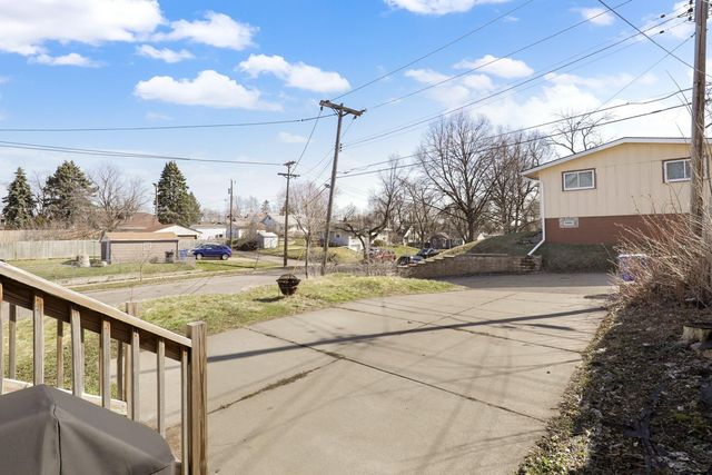 1320 Edgerton Street, Saint Paul, MN 55130