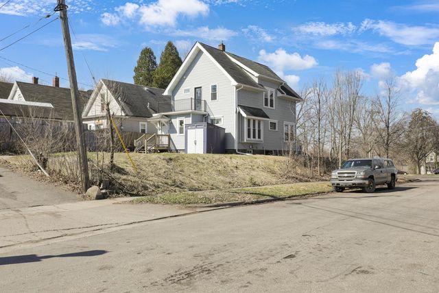 1320 Edgerton Street, Saint Paul, MN 55130