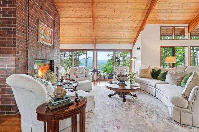 750 Valhalla, Greers Ferry, AR 72044