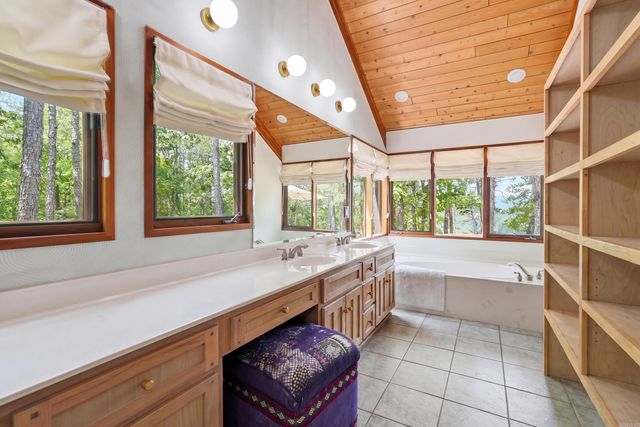 750 Valhalla, Greers Ferry, AR 72044