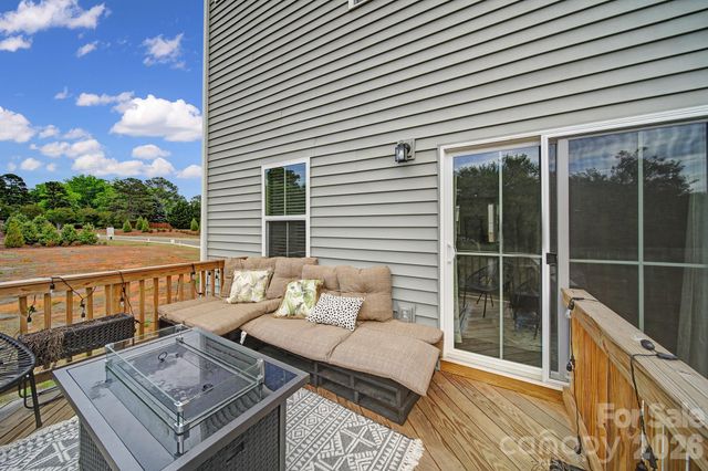 2528 Grantham Place Drive, Fort Mill, SC 29715