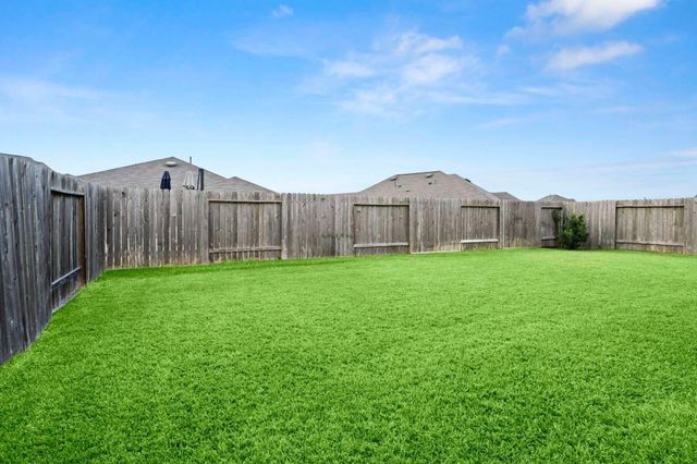 326 Jewett Meadow Drive, Magnolia, TX 77354
