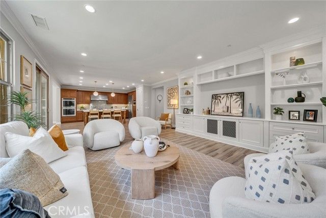 80 Rossmore, Irvine, CA 92620