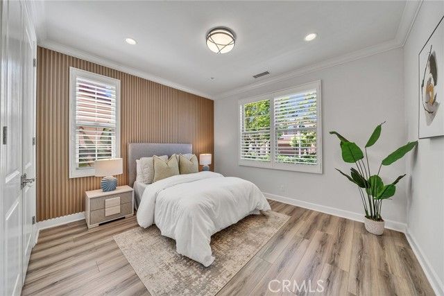 80 Rossmore, Irvine, CA 92620