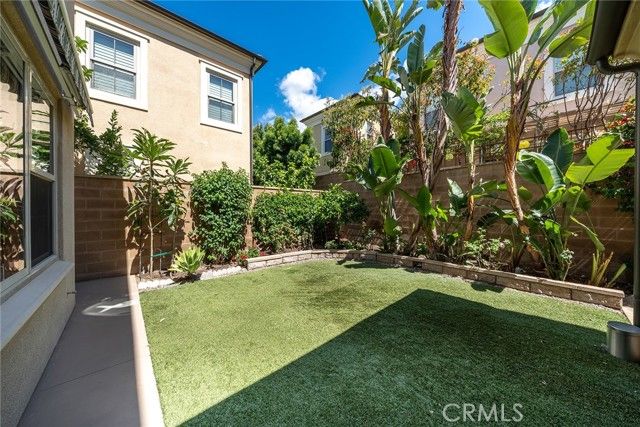 80 Rossmore, Irvine, CA 92620