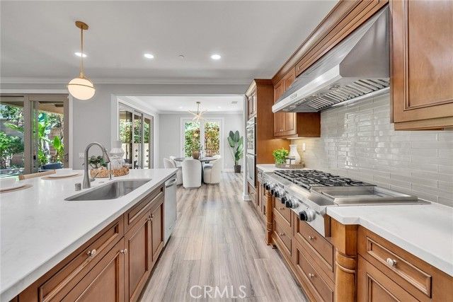 80 Rossmore, Irvine, CA 92620