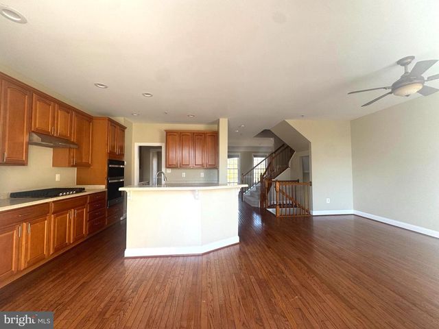 2802 MOORES PLAINS BLVD, Upper Marlboro, MD 20774